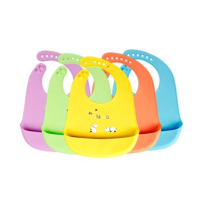 China Manufacturer Food Grade Custom Silicone Washable Waterproof Bibs Baby Feeding Bib for sale