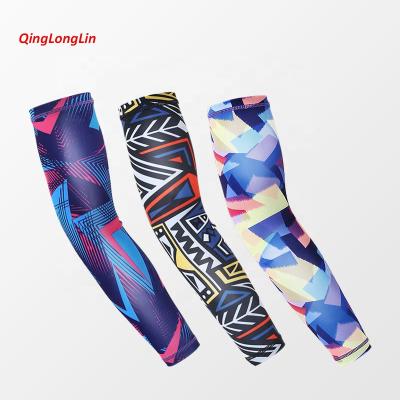 China QINGLONGLIN Soft Hand Cover Compression Arm Sleeve Football Anti-UV Lightweight Arm Sleeves For GYM Workout Exercise Unisex for sale