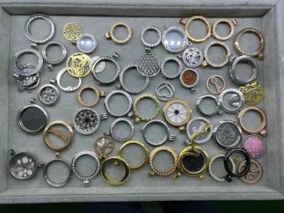 China Popular 316L Stainless Steel No Glass Magnetic Floating Lockets Coin Lockets Collection,OEM Welcomed! for sale