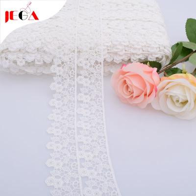 China Water Soluble 3D Embroidery Lace Fabric Trimmings For Wedding Dresses for sale