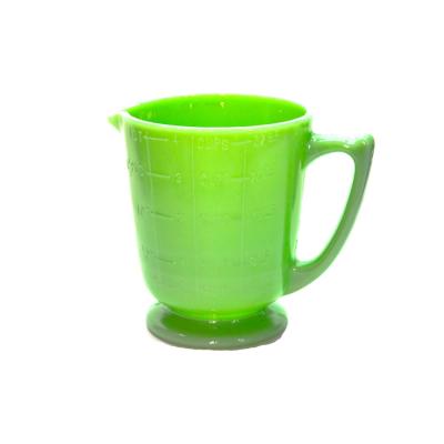 China Kitchen Tool Stored Heat Resistant Measuring Jug For Cooking for sale