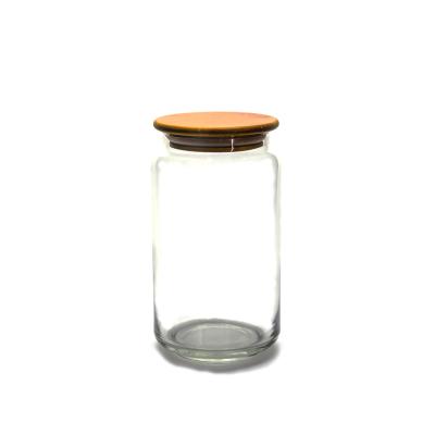 China Moisture Proof Clear Glass Stored Storage Jar With Bamboo Lid for sale