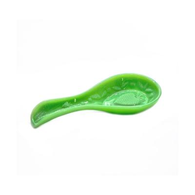 China Viable Embossed Spoon Shaped Jadeite Glass Snacks for sale