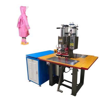 China 5kw Hotels High Frequency Plastic Welding Machine For PVC Raincoat for sale