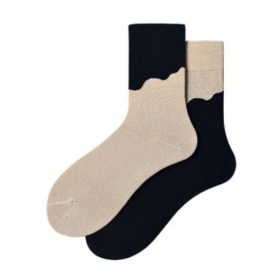 China Fashion Asymmetric Anti-Fault Softly Bumps Women's Ab Side Skate Socks for sale