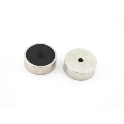 China Industrial Magnet Pot Coated Magnet Hard Rubber Dive Magnet for sale