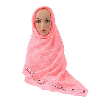 China 2020 latest embroidered rhinestone lace hijab scarf muslim scarf wholesale TR by cotton water wave field 2020 for sale