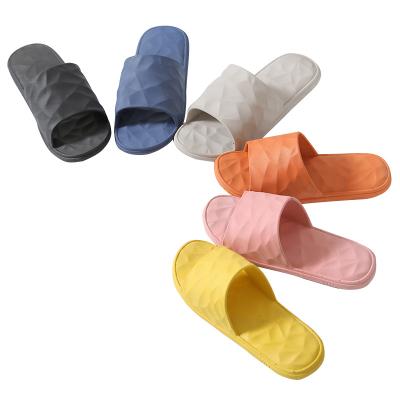 China Wholesale Anti-slippery Women's Anti-slippery Slippers Women's Bathroom Anti-slippery Slippers Summer Men's Bathing Flat Stereoscopic Slippers for sale