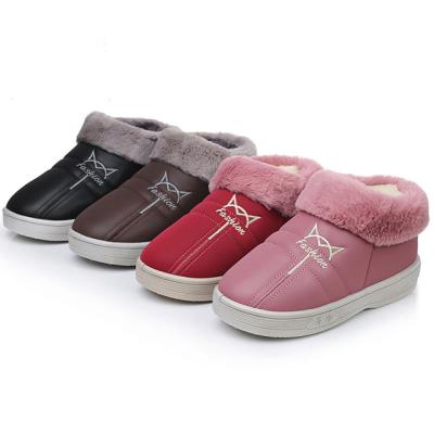 China Wholesale Breathable Winter Cotton Shoes Women Plus Warm Mother Cotton Thick-soled Non-slip Shoes for sale