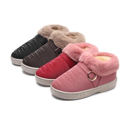 China Wholesale Breathable Winter Cotton Ladies Shoes Women Plus Warm Mother Cotton Thick-soled Non-slip Shoes for sale