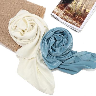 China 2021 RTS Modest High-Quality Custom Luxury Velvet Hijab Malaysia Tudung Bawal Daily Silk Scarf Veils For Hijab Ladies for sale