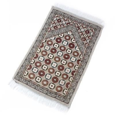 China Waterproof Non-Slip Portable Muslim Rug Cover Muslim Prayer Rug Travel Prayer Rug Ramadan Islamic Prayer Mat for sale