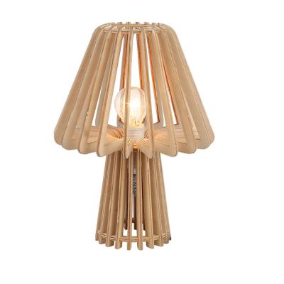 China Simple Modern LED E27 Bedroom Table Lamp Wooden Stand Lamp Reading Lamp Designer Night Light for sale