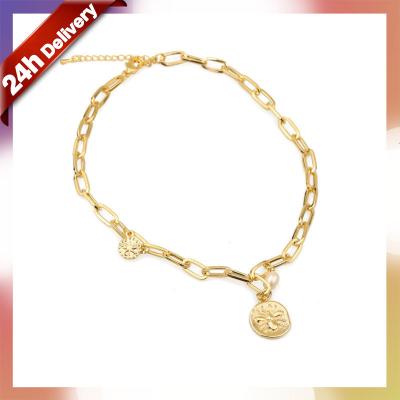 China Trendy Women Vintage Gold Coin Dylam Alloy Clasp Chunky Necklaces Statement Circle Pendant Chain Necklace for sale