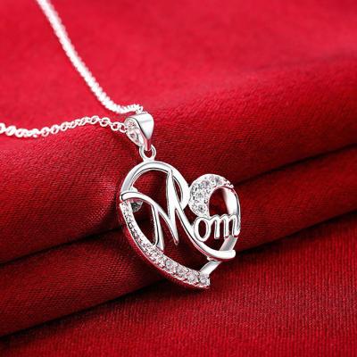 China TRENDY Mom Letter Love Necklace Mothers Gifts Charm Jewelry Diamond Letter Mom Pendant Necklace for sale