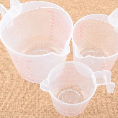 China Viable Transparent Plastic Beaker Measuring Cup Printed Available 250ml 1000ml Kitchen Or Lab Measuring Cup for sale