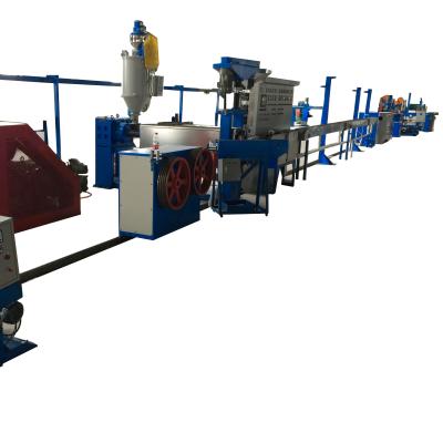 Cina power wire cable extruding machine in vendita