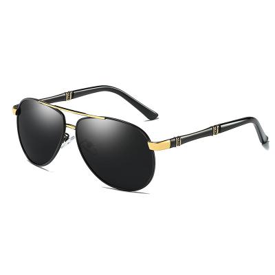 China Fashion Sunglasses Wholesale 2022 New Fashion Metal Polarized Sunglasses Men UV400 Protection Metal Driving Sunglasses for sale