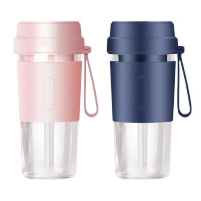 China Electric Blender Multifunctional Rechargeable Personal Smoothie Blender Mini Size Personal USB Portable Blender for sale