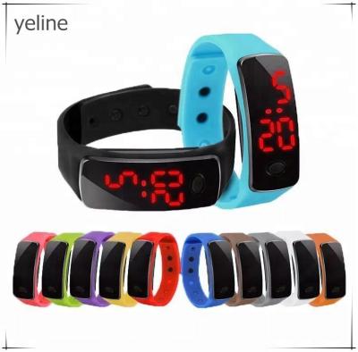 China Electronic Day/Date Kids Silicone Led Screen Hand Watch for sale