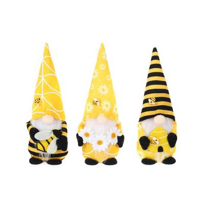 China Adorable Christmas Decoration Bee Plush Gnome Doll For Bee Festival Decoration for sale