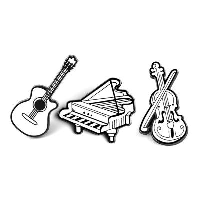 China Custom USA Music Piano Violin Lapel Pin Badge Metal Hard Enamel Musical Instruments Pin for sale