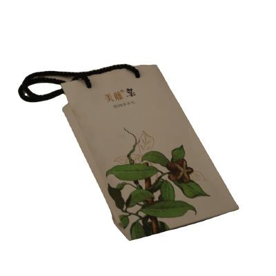 China Recyclable OEM Fashionable Cardboard Factory Price Custom Size Recyclable Newest Design Embossing Custom Paper Bags Wholesale For Jewelry for sale