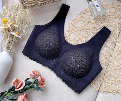 China BH Seamless Large Ladies Bras 65kg XXL 85B 85C Women Lace Underwear for sale