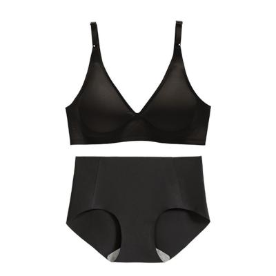 China Gesponnener nahtloser V-Ausschnitt Bralette Racerback versah 3/4 Schale hochdrücken BH mit Rippen zu verkaufen