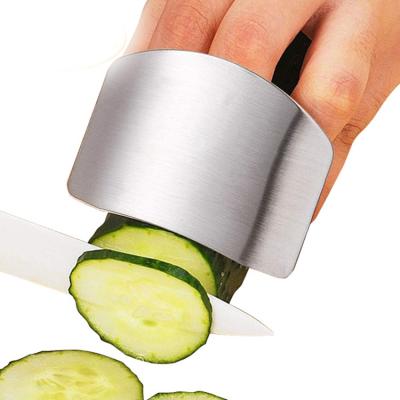 China Stocked Chop Slice Kitchen Tool Stainless Steel Metal Finger Hand Protector Safe Guard for sale