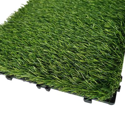 China Natural Artificial Synthetic Courtyard Turf Pool Lawn Patio Tile Grass Decking Grass Tiles for sale