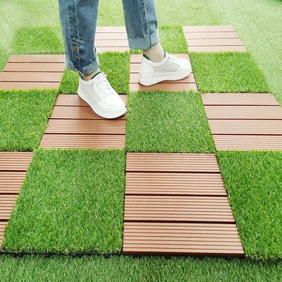 China Wooden Block Artificial Grass Grass Tiles Patio Plate Yard Drain Lawn Grass Flooring for sale