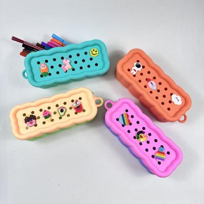 China DIY Style Silicone Pencil Case Cute Pencil Pouch for Students Stationery Christmas Gift for sale