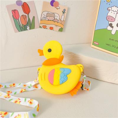 China Cartoon Small Crossbody Bag For Teen Girls Silicone Bunny Duck Purse Handbag Kids Waterproof Shoulder Bag Makeup Bag for sale