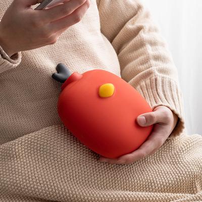 China Leakproof Classic Hot Water Bag Hot Water Bottle Rubber With Soft Cover Hot Compress And Cold Therapy Christmas Gifts for sale