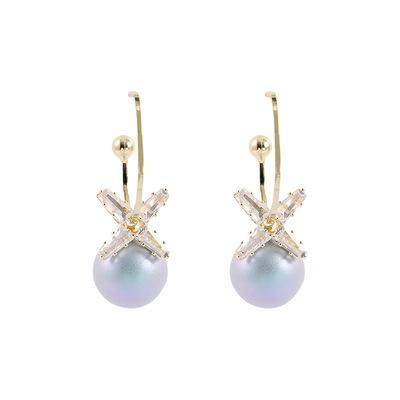 China TRENDY Silver Women's Zircon Stud Earrings Fashion 925 Zircon Geometric Pearl Stud Earrings for sale