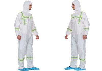 China Disposable Safety Clothing , Disposable Hooded Coveralls For Low - Toxic Inorganic Chemicals for sale