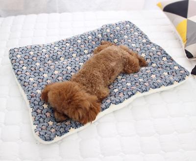 China Viable Sleeping Mat Thickened Covering Warm Blanket For Puppy Dog Cat Sofa Cushion Home Rug Keep Pet Mat Soft Flannel Pad Pet Bed for sale