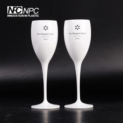 China Elegant Food Grade Disposable White Plastic 135ml Champagne Flute Glass For Party Clubs for sale