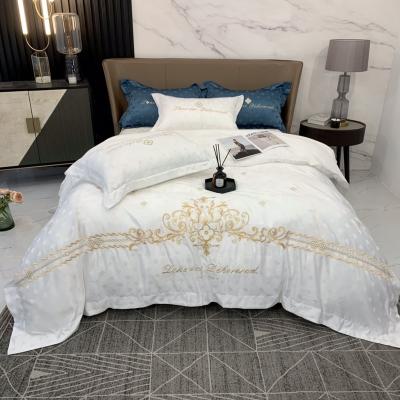 China 2021 Sustainable Excellent Quality Hotel Same Style Four-Piece Bedding Set Washable 100% Silk Embroidery Fashion Style for sale