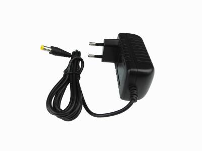 China Unidade da fonte de alimentação do modo do interruptor da montagem da tomada de parede de PSA1212-W DC12V 1A 12W (CE, RoHS, FCC) à venda