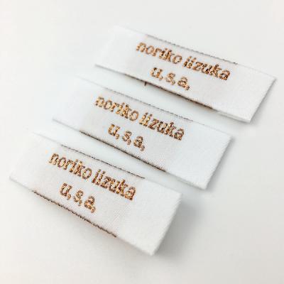 China Sustainable Promotional Woven Apparel Labels Extended Main Label For Apparel for sale