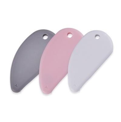 China Portable Hot Sale Mini Ceramic Blade Keychain Paper Cutting Photo Trimming Office Use Knife for sale