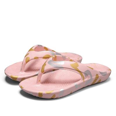 China Men's fashion slipper summer trend wear the new flip-flops outside the feet of the man Chunky Beach Sandals Manufacturer for sale