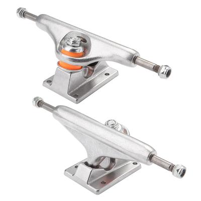 China Adult Wholesale Professional Skateboard Unit Mount Skate Board OEM Skateboard Trucks 5.25 for sale