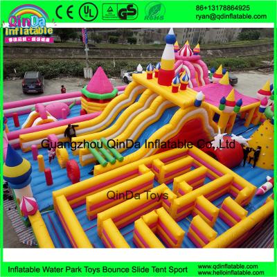 China Funny inflatable Circus amusement park,Giant inflatable clown fun city,Inflatable bouncer castle with slides for sale