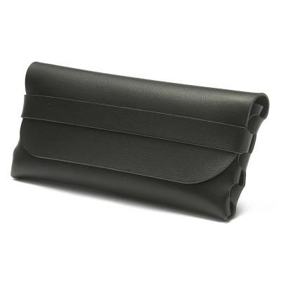 China Glasses Packing 2022 Wholesale Black Leather Handmade Glasses Case Durable Portable Sunglasses Case Soft PVC Cassette Case for sale