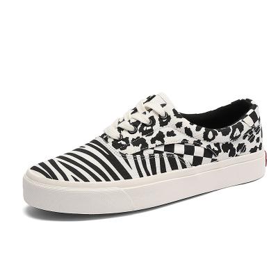 China CUSHIONING Leopard Print Zebra Student Sneakers Personalized Canvas Shoes Mens Shoes for sale