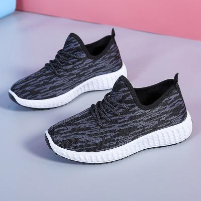 China Fashionable Comfortable Wholesale Durable Sports Shoes Comfortable Cheap Running Shoes Men's Sports Shoes for sale