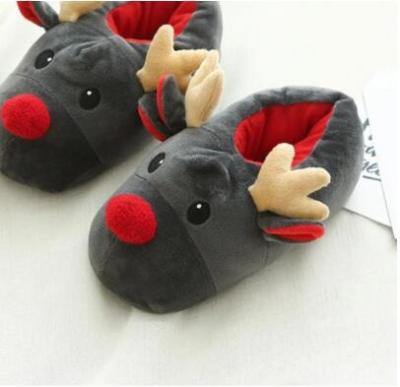 China Cute Plush Lovely Reindeer Christmas Winter Slipper Deer Years Unisex Soft Cotton Slipper 2022 Animal Reindeer Non-Slip Soft Home Shoes for sale